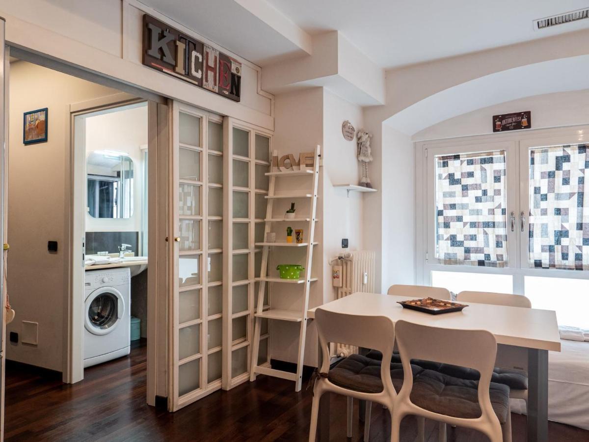 The Best Rent - Modern Duomo Apartment มิลาน ภายนอก รูปภาพ